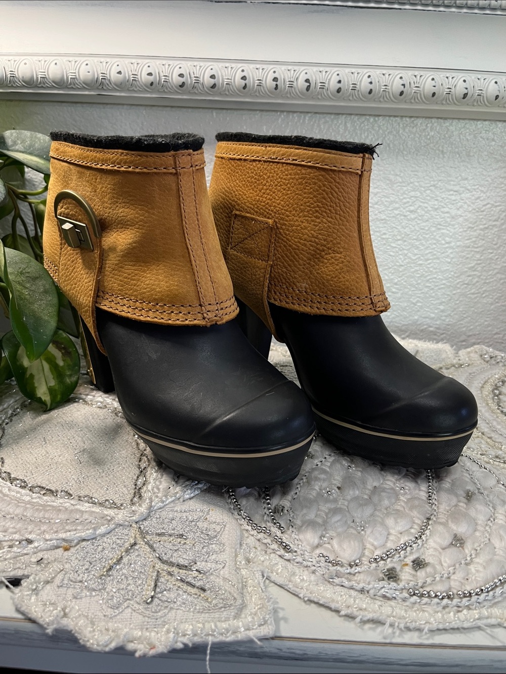 Sorel Medina II Clogs/Boots Women’s 7.5 Black & Tobacco Leather Lined - Picture 2 of 16